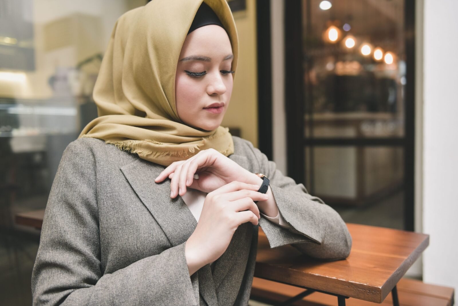 Smart Watches: The Ultimate Guide to Features, Benefits, and Future Trends