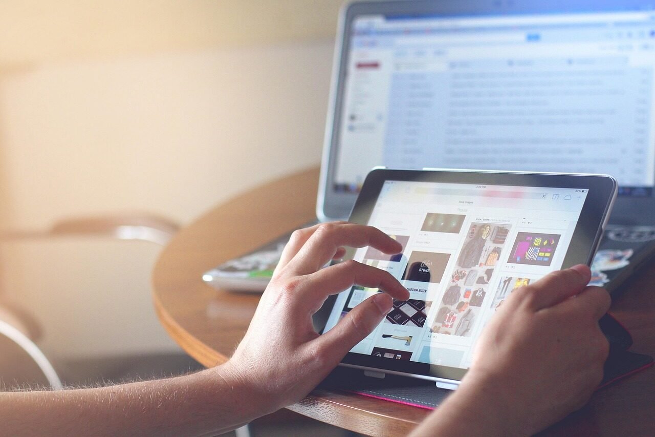 The Evolution of Computer Technology: From Giant Machines to Intelligent Computing